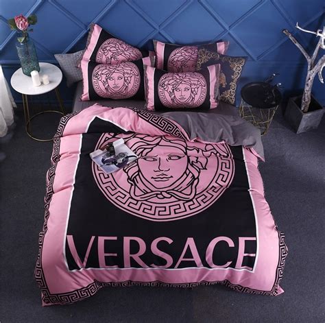 versace blanket set.